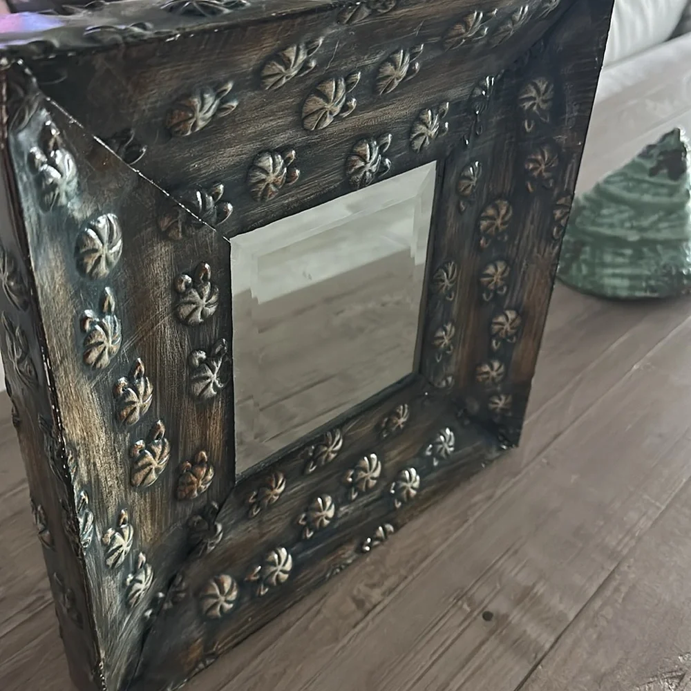 Gorgeous Wall Mirror